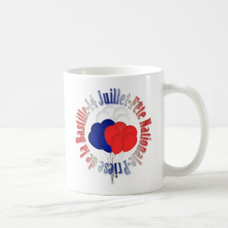 Café El día de Bastille hincha la taza
