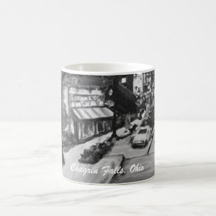 Café El disgusto negro y blanco baja taza de la pintura