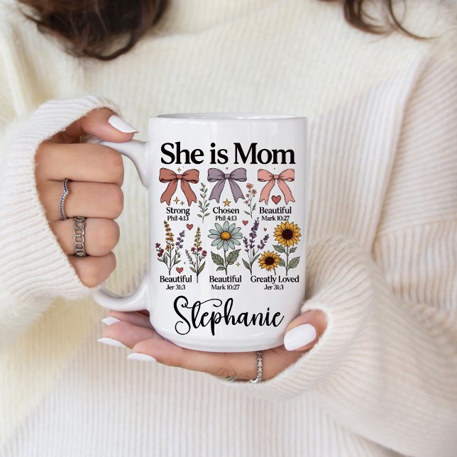 Café Ella es Mamá | Taza de Fe (She is Mom | Faith Mug)