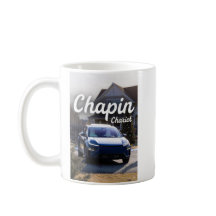 Esta taza de cerámica es bonita y grande 