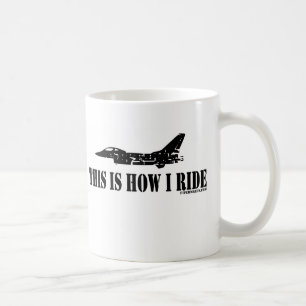 Café Éste es cómo monto la taza del avión de combate
