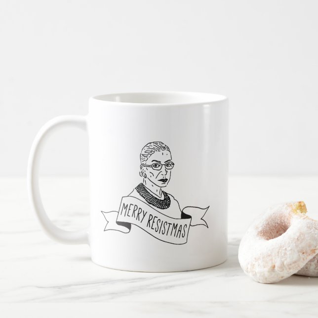 Café Feliz Resistmas taza de Ruth Bader Ginsburg (Con donut)
