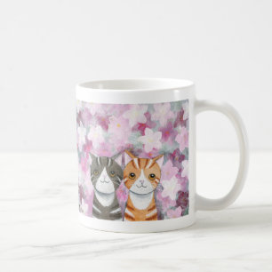 Café Flores lindas de los gatos de Tabby de la taza de