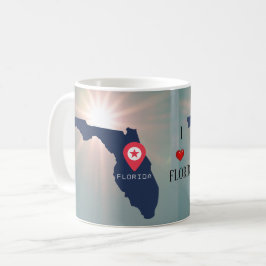 Café Florida en la taza de café/té al sol
