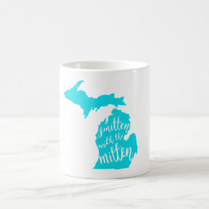 Café Golpeado violentamente con la taza de la manopla