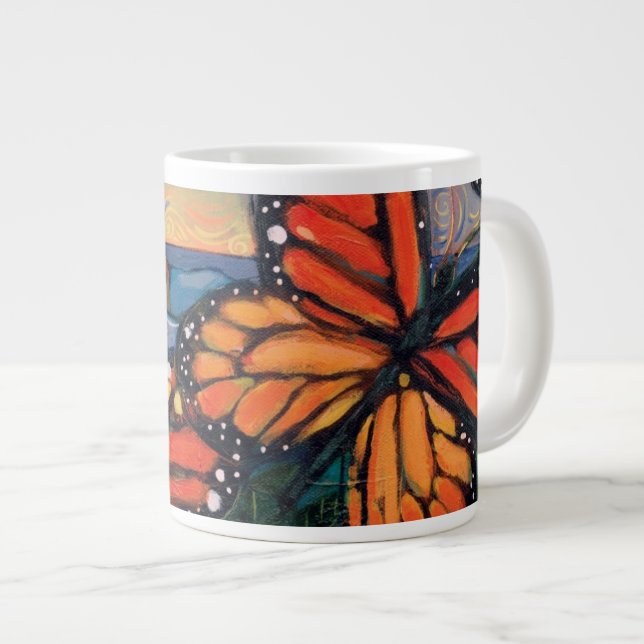 Café Grande Mariposas de monarca en la taza natural del jumbo (Derecha)