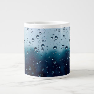 Café Grande Taza con gotas de lluvia