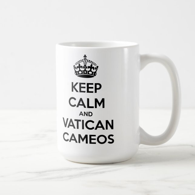 Café Guarde la calma y la taza de los camafeos de (Derecha)