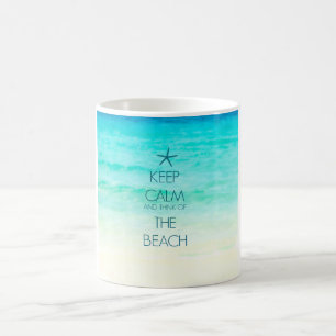 Café Guarde la taza tranquila de la playa