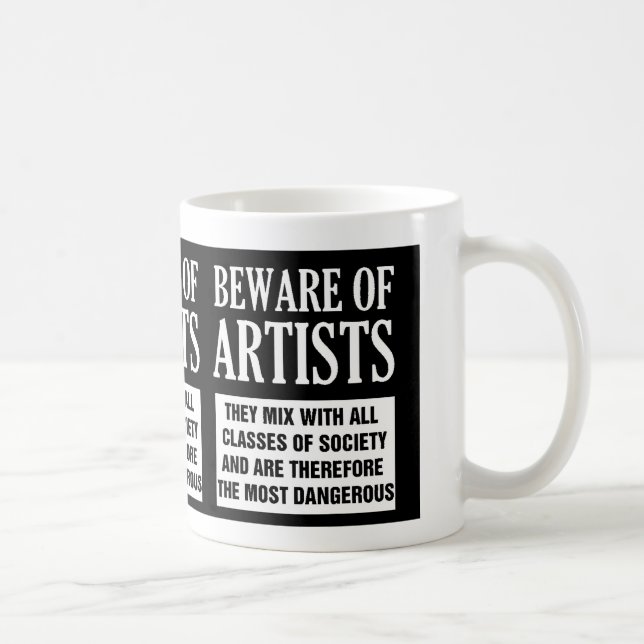 Café Guárdese de la taza de los artistas (Derecha)