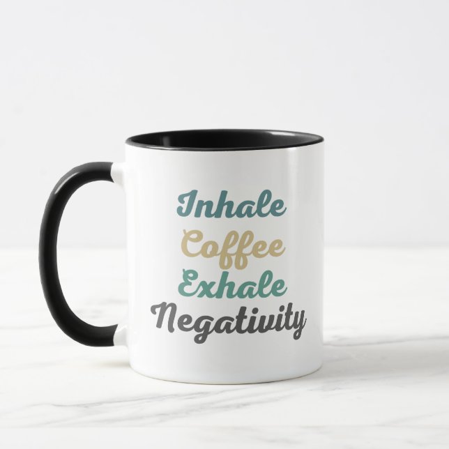 Café inhalado con hongos y tazas de negatividad ex (Izquierda)