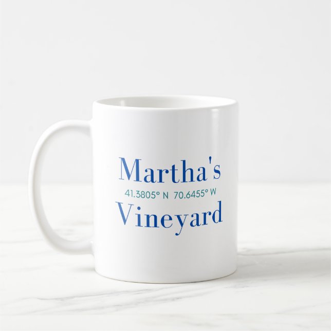 Café La taza clásica de viñedo de Martha con coordenada (Izquierda)