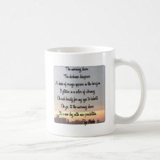 Café La taza del amanecer de la mañana