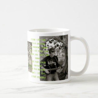 Café La taza dos de los árboles del verano