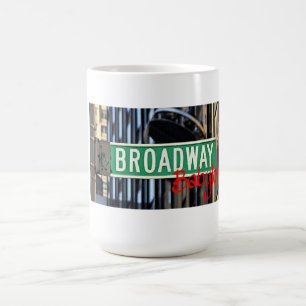 CAFÉ ¡LA TAZA OFICIAL DE BROADWAY BABILONIA!!