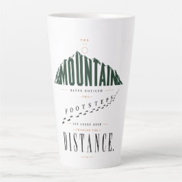 Café Latte Taza con Frase de Distancia de Huellas de Montaña