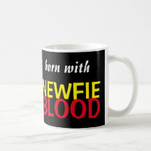 Llevado con la taza de la sangre de Newfie