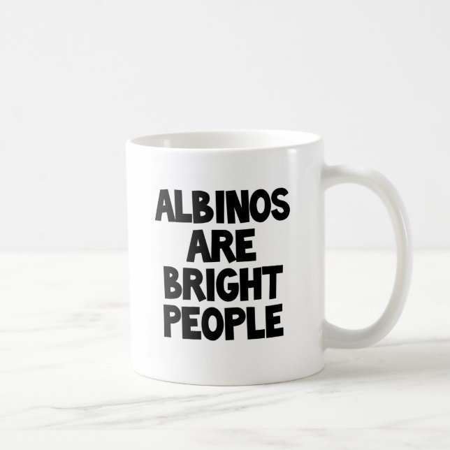 Café Los albinos son taza brillante de la gente (Derecha)
