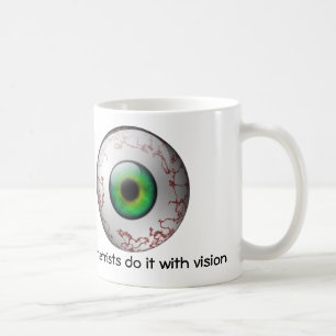 Café Los optometristas lo hacen con la taza de la