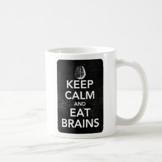 Café Mantenga tranquilo y coma la taza de los cerebros