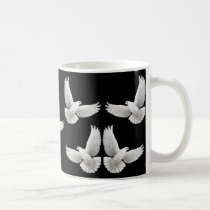 Café Multitud de la taza de las palomas