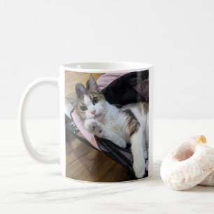 Café Muñeca delicada en buggy rosa - Taza de foto clási