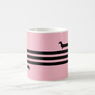 Café Negro y rosa divertidos de la taza del dachshund