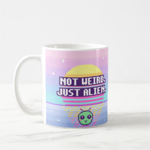 Café No es raro. Solo alienígena. Taza de píxeles neuro