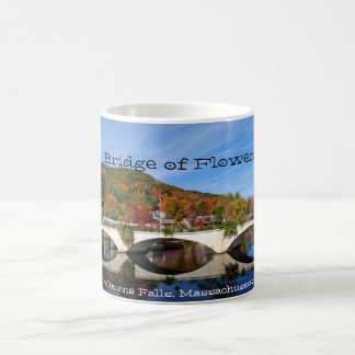 Café Otoño - puente de flores, taza escénica
