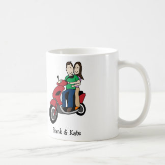 Café Pares en la vespa - taza de encargo del dibujo