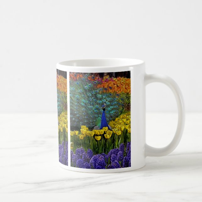 Café Pavo real en taza de los tulipanes (Derecha)