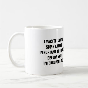 Café Pensaba un poco de taza bastante importante de los