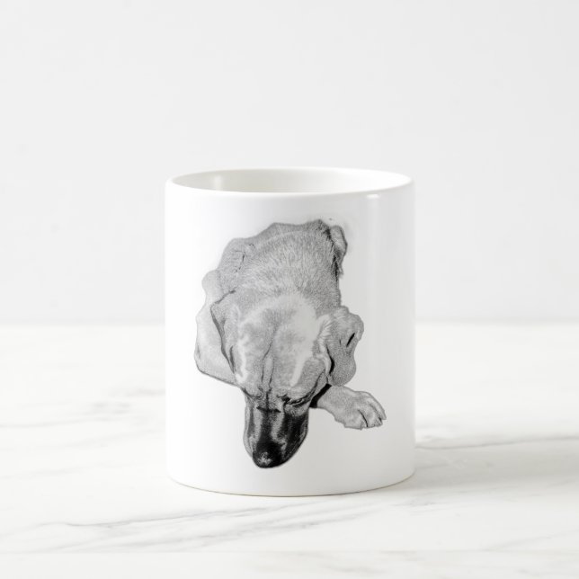 Café Perro de la taza de desayuno en el capullo (Centro)