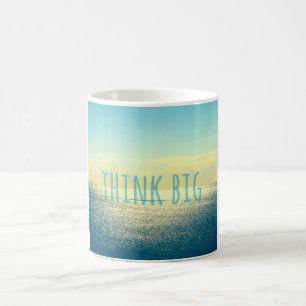 CAFÉ PIENSE LA TAZA GRANDE DE LA FOTO DEL OCÉANO