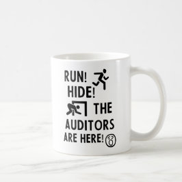 Café Regalo de taza de auditor contable Huye y escóndet
