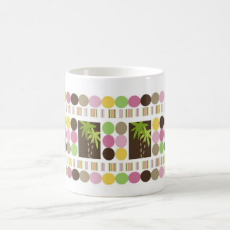 Café Reina de la taza de la selva