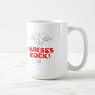 Café ¡Roca de las enfermeras! Taza el   con símbolo d