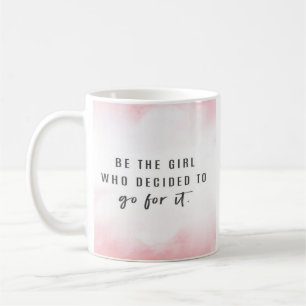 Café Sea el chica que decidía ir para él taza de caf