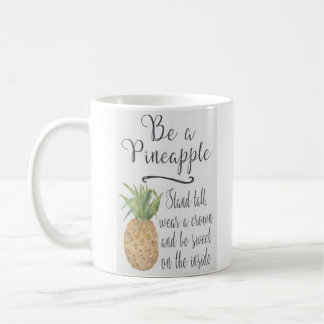 Café "Sea una taza blanca clásica de la piña" -