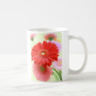 Café Taza adaptable de las margaritas de Gerber