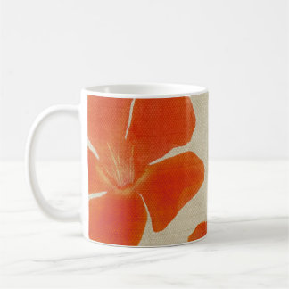Café Taza anaranjada del estampado de flores