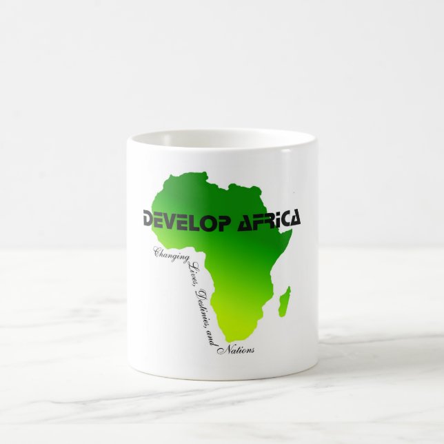 Café taza blanca clásica con el esquema de África (Centro)