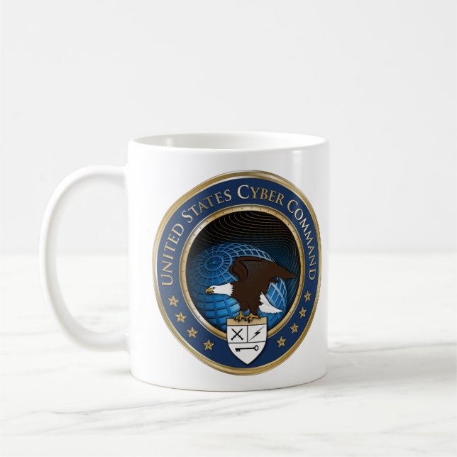 Café Taza cibernética del comando USCYBERCOM de Estados (Izquierda)