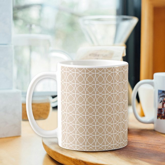 Café Taza circular de color marrón claro (Subido por el creador)