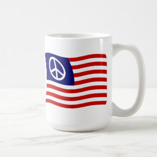 Café Taza con bandera de la señal de paz de EE. UU.