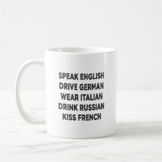 Café Taza con cita de estilo de vida alemán y texto en