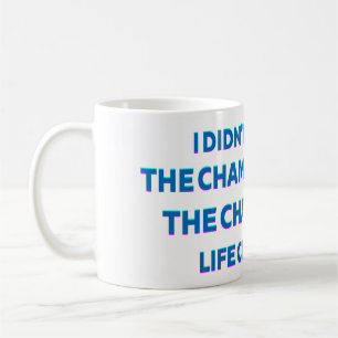 Café Taza con cita de vida de champán