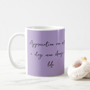 Café Taza con cita inspiradora de gratitud