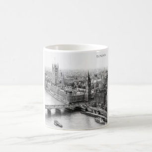 Café Taza con dibujo en negro y blanco de Londres