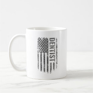Café Taza con diseño de bandera de EE. UU. deteriorada
